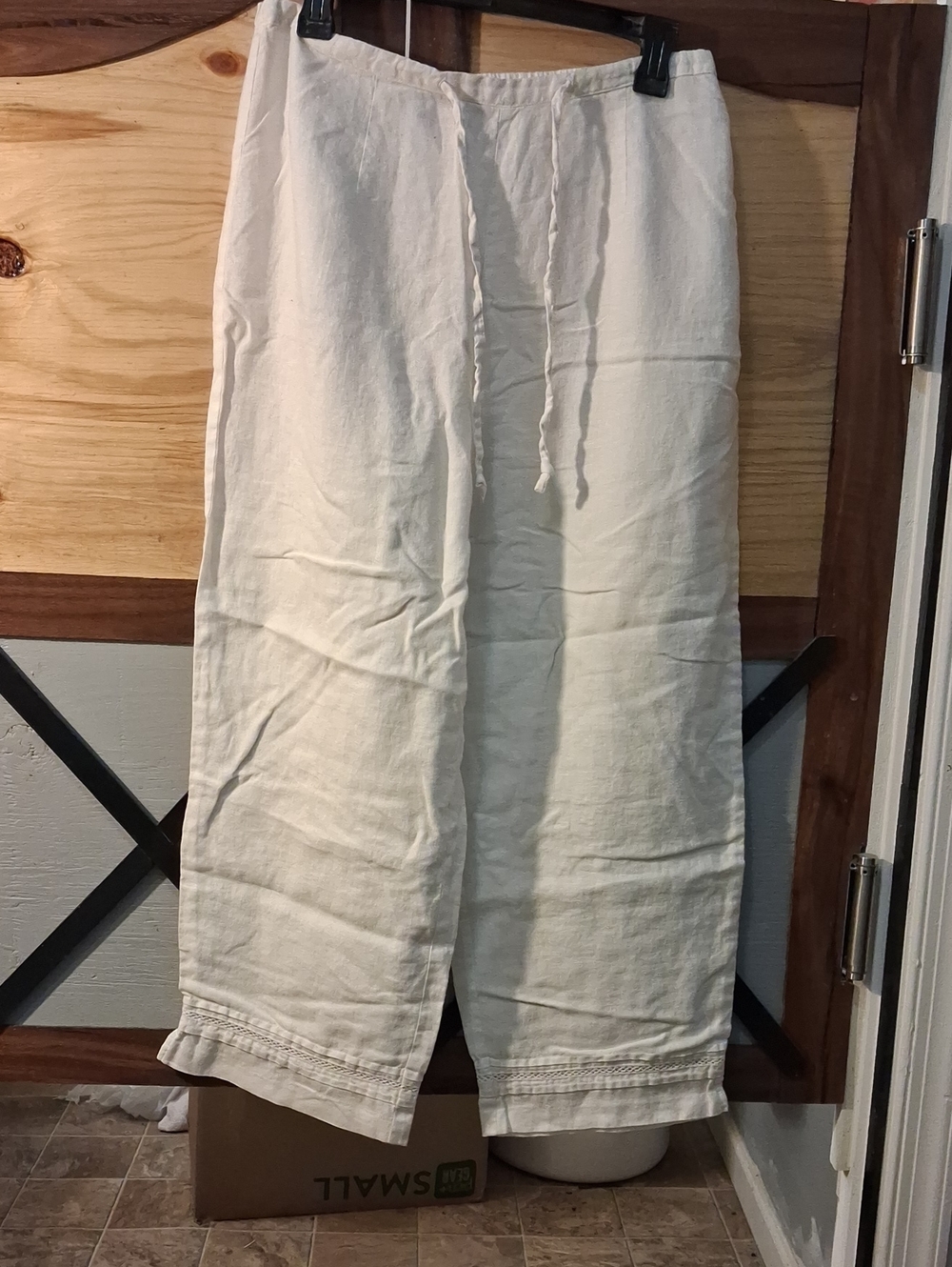Sag Harbor Drawstring Linen-Blend Chinos